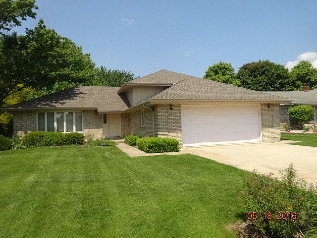 1st image of 1609 Stonebridge Dr