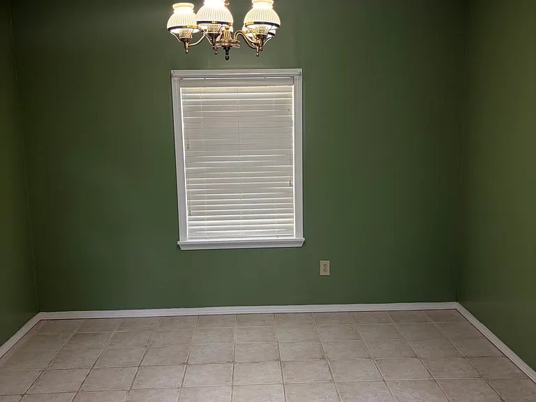 519 Coal St — Photo 5