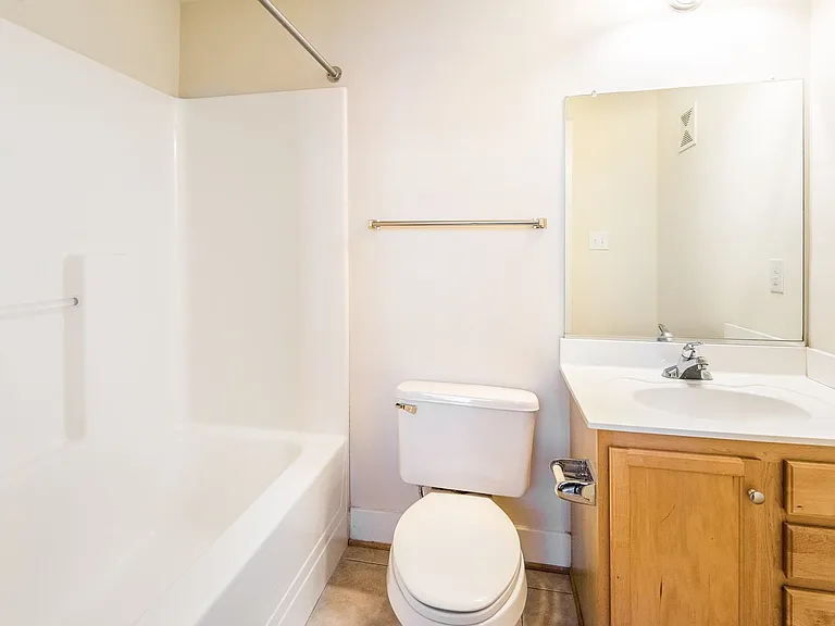 Cornish Brewery Apartment Homes — Photo 153