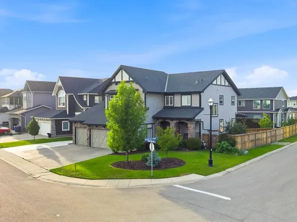 309 S Rainbow Falls Way, Chestermere, AB T1X 0T1