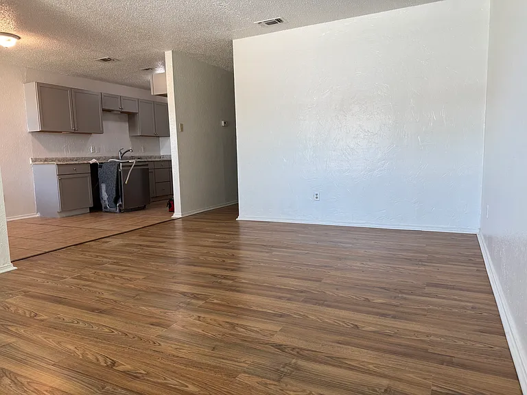 3408 Rall Ct — Photo 6