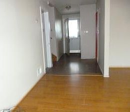 5th image of 20 Troy Ln