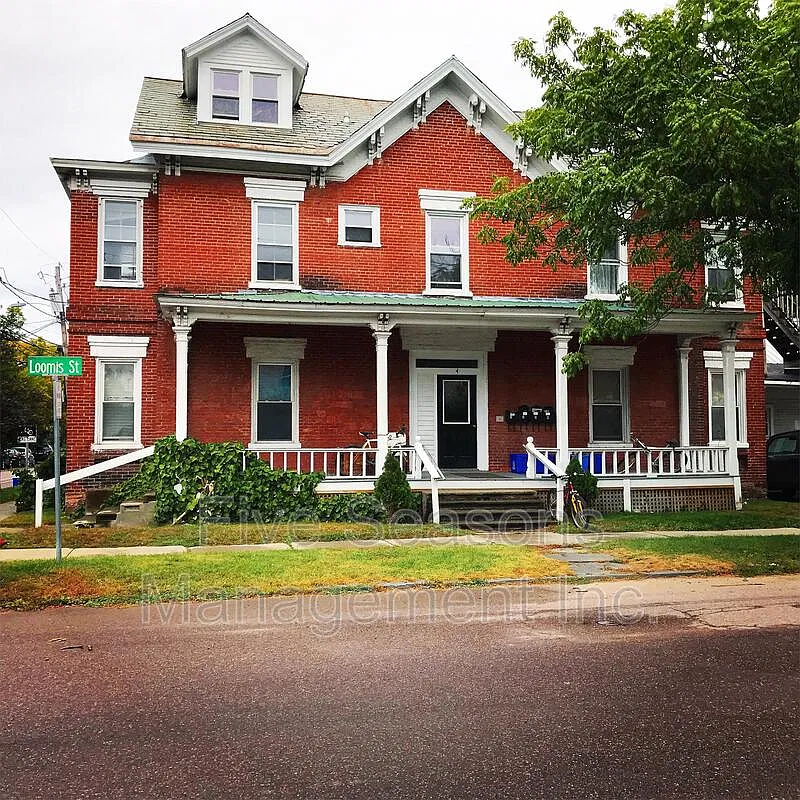 1 bed, 1.0 bath, 400 sqft, $1,550 — Photo 1