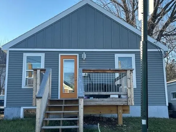 217 3rd St, Cloquet, MN 55720