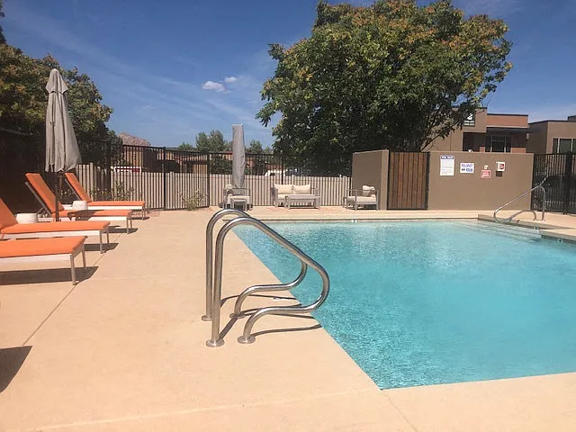 Pinon Lofts — Photo 2