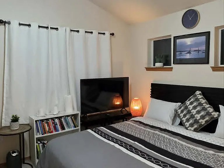 7949 SE Glencoe Rd #1 — Photo 1