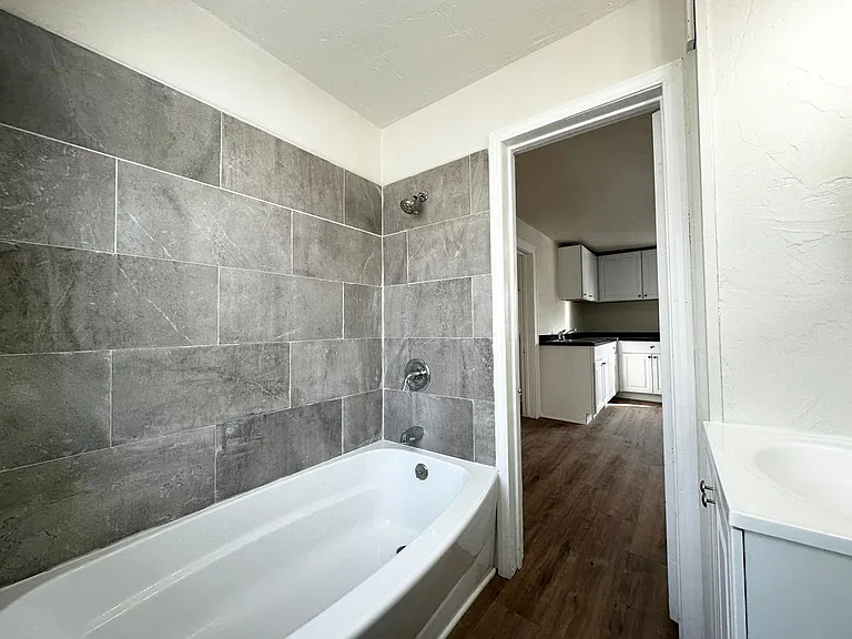 1152 Stuart St — Photo 13