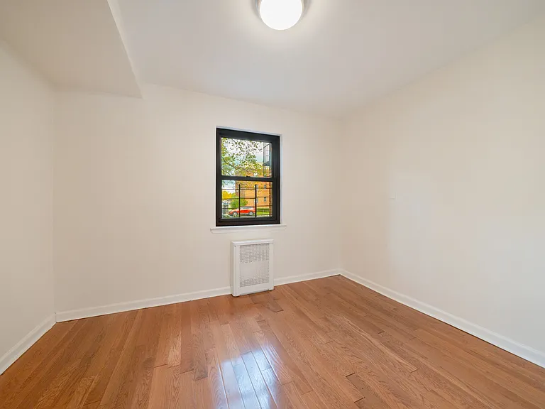 150-43 75th Ave #1E — Photo 5