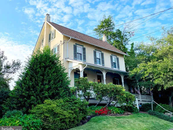 134 N 6th St, Perkasie, PA 18944