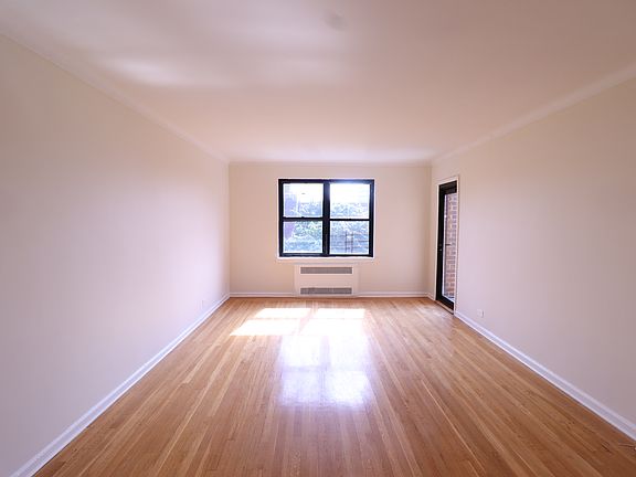4th image of 65-09 99th St #6D
