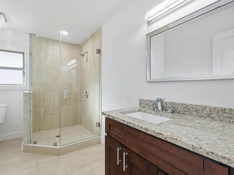 6207 Royal Ln — Photo 17