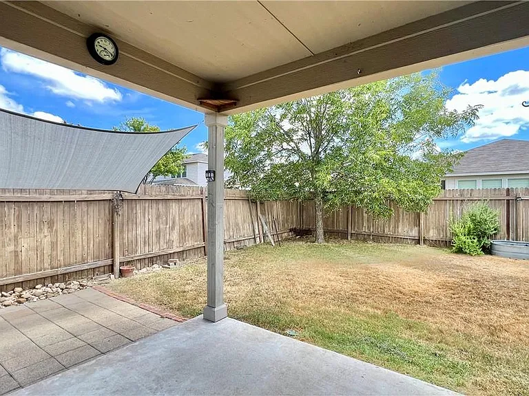 784 Kingfisher Ln — Photo 17