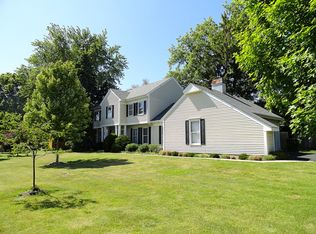 1010 W Fabyan Pkwy, Geneva, IL 60134