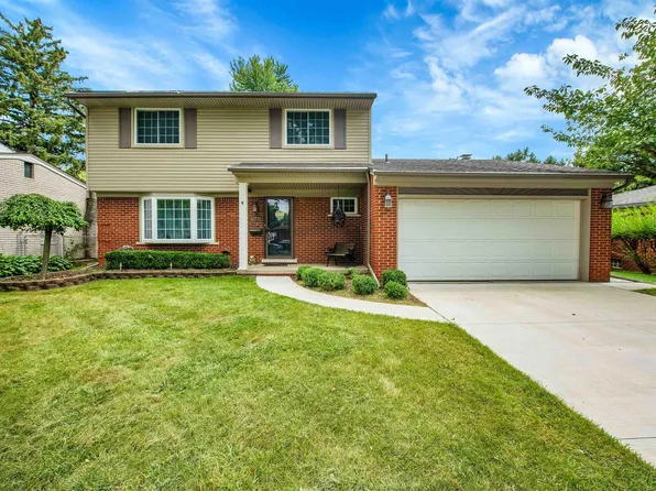 41732 Mae Wood Dr, Sterling Heights, MI 48313