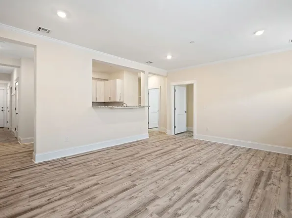 Folger's Landing, 42 Maple St #100, Dover, NH 03820