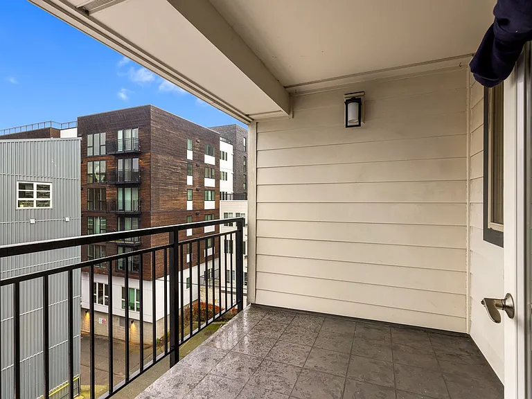 769 Hayes St #604 — Photo 8