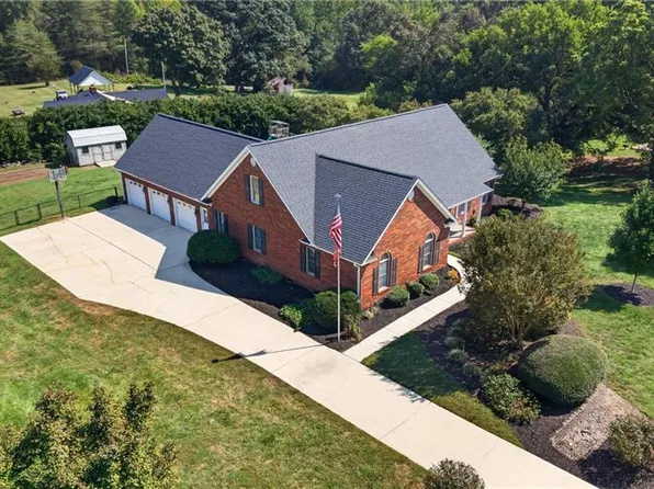 117 Pinnix Dr, Lexington, NC 27295