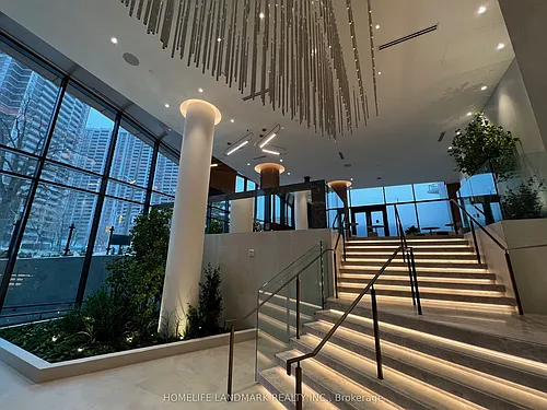 60 Central Park Dr Photo 1