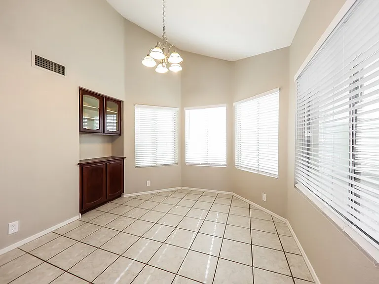 11020 N 59th Dr — Photo 6
