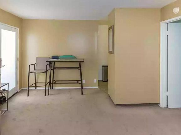 3rd image of 224 Kelp St
