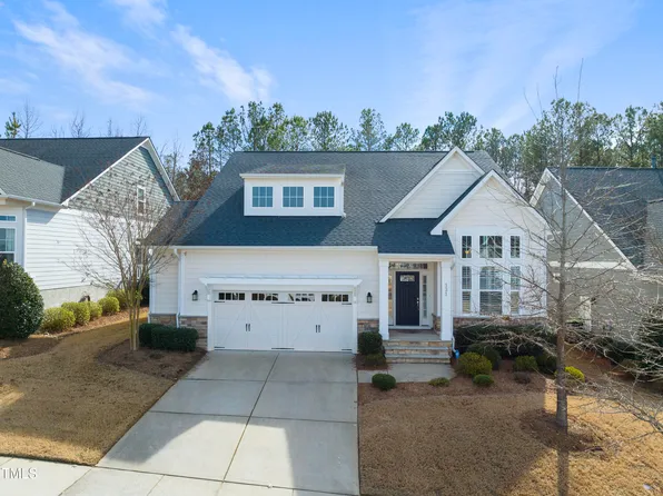 121 Sour Mash Ct, Holly Springs, NC 27540