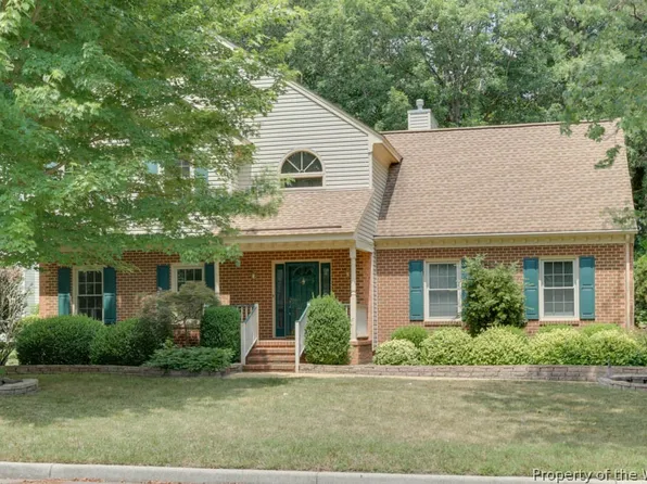 214 Clayton Dr, Yorktown, VA 23693