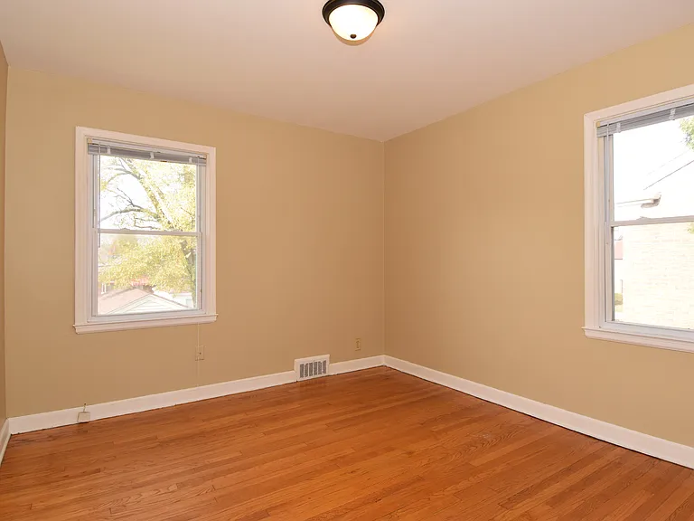 4167 N Sherman Blvd #4 — Photo 11