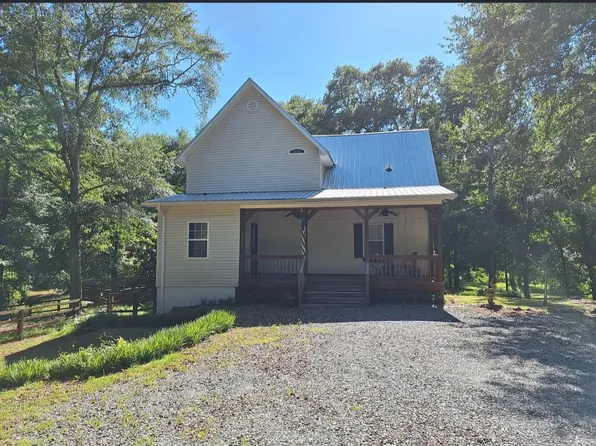 208 Water Front Dr, Fort Valley, GA 31030