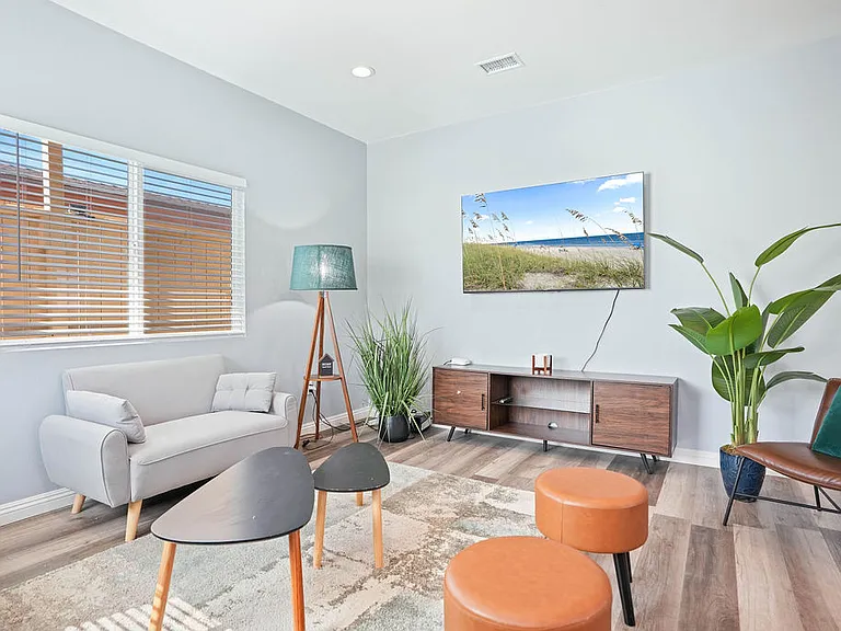 13644 Palomar St — Photo 14