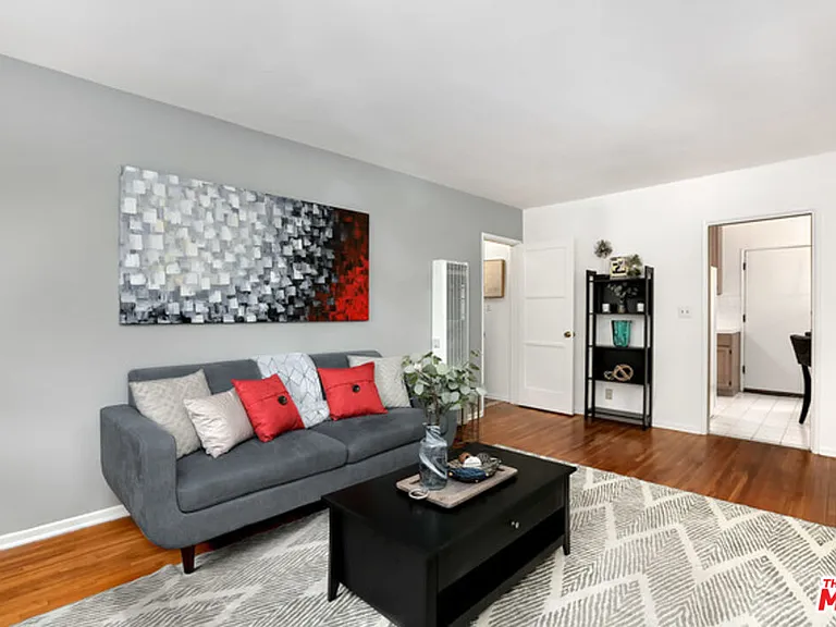 2427 Centinela Ave #G — Photo 4