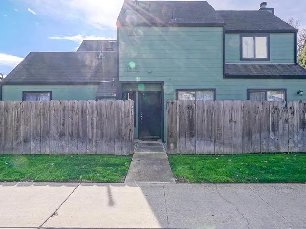 463 Golf Cir W, Manteca, CA 95337