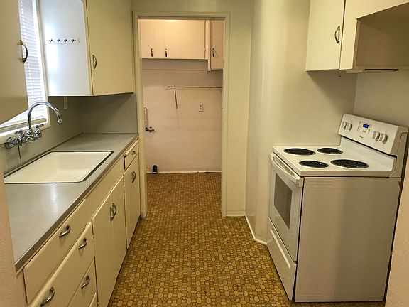 4th image of 1015 Kimble St #0