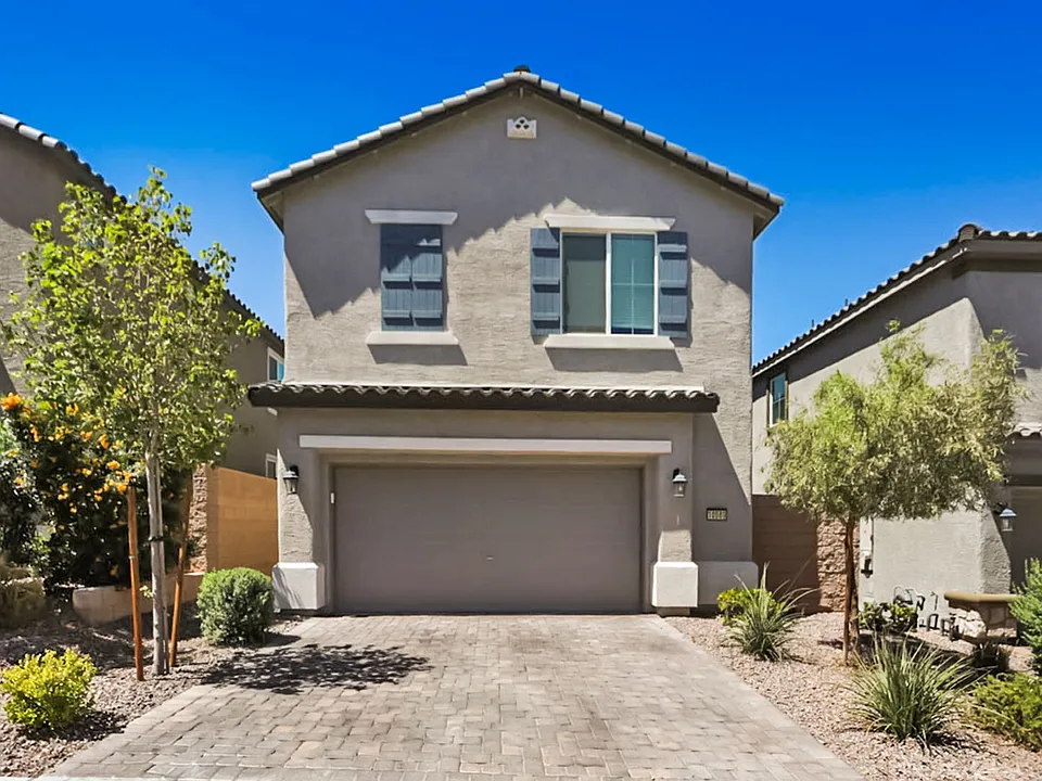 10589 Sariah Skye Ave
