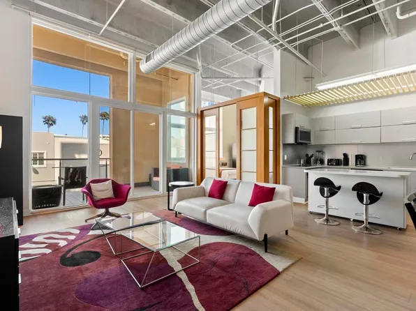 550 Seagaze Dr APT 12, Oceanside, CA 92054