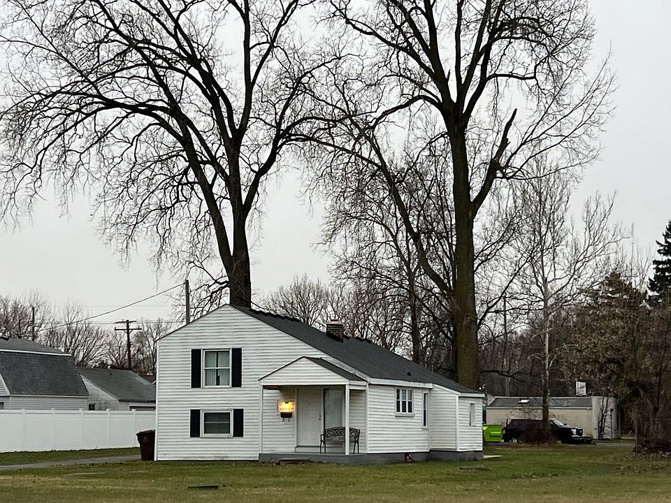 2nd image of 5685 Williams St