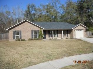 320 Julie Ln, Midway, GA 31320
