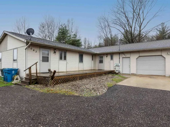 2043/2047 N Neiner Rd, Sanford, MI 48657