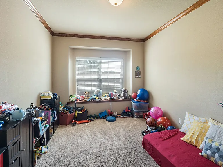 534 Windward Dr — Photo 15