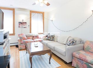 89 Myrtle St #201, Boston, MA 02114