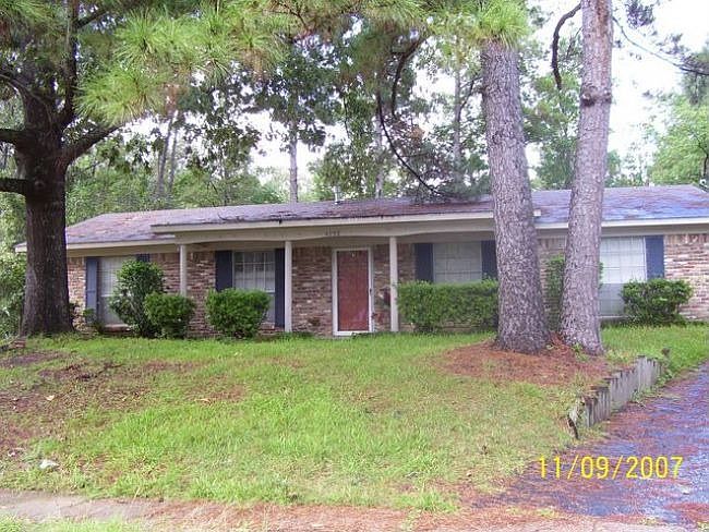 1st image of 4208 Maplewood Ct