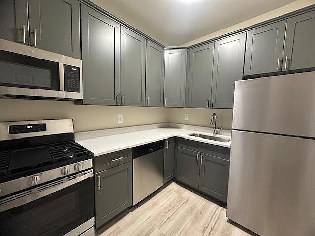 full kitchen