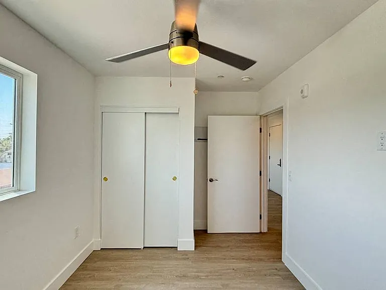 9300 Compton Ave — Photo 4