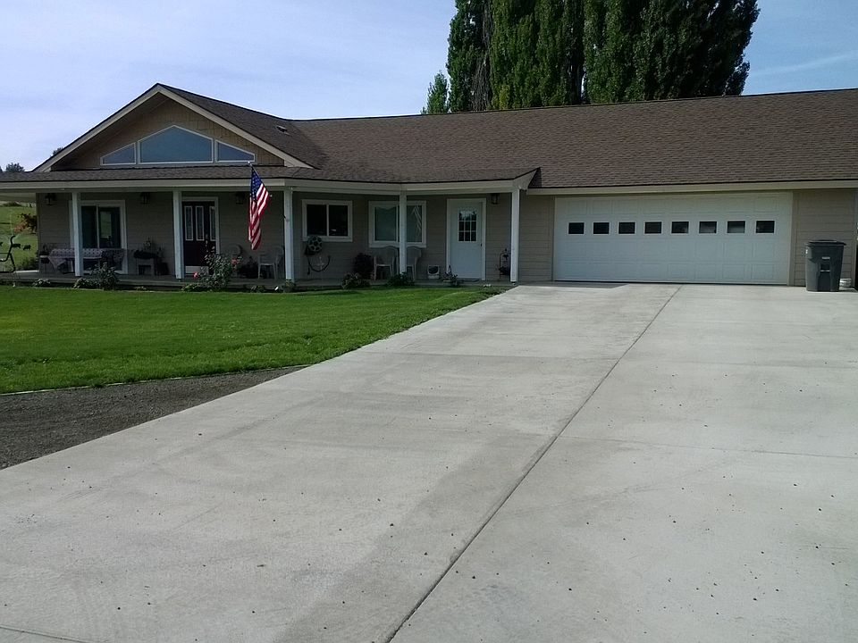 Beautiful 3+ bedroom, 3 bath