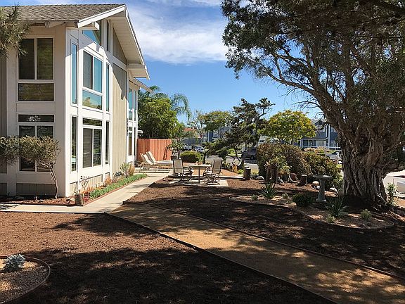 3rd image of 24401 Alta Vista Dr