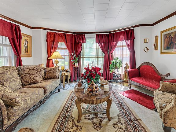 5th image of 3018 Enoch Ave