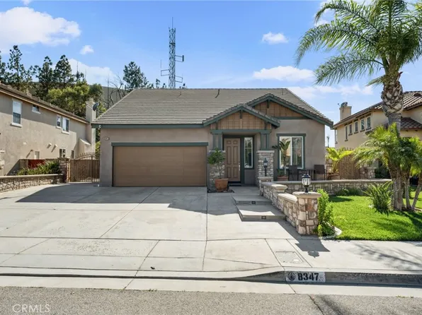 8347 Clover Creek Rd, Riverside, CA 92508
