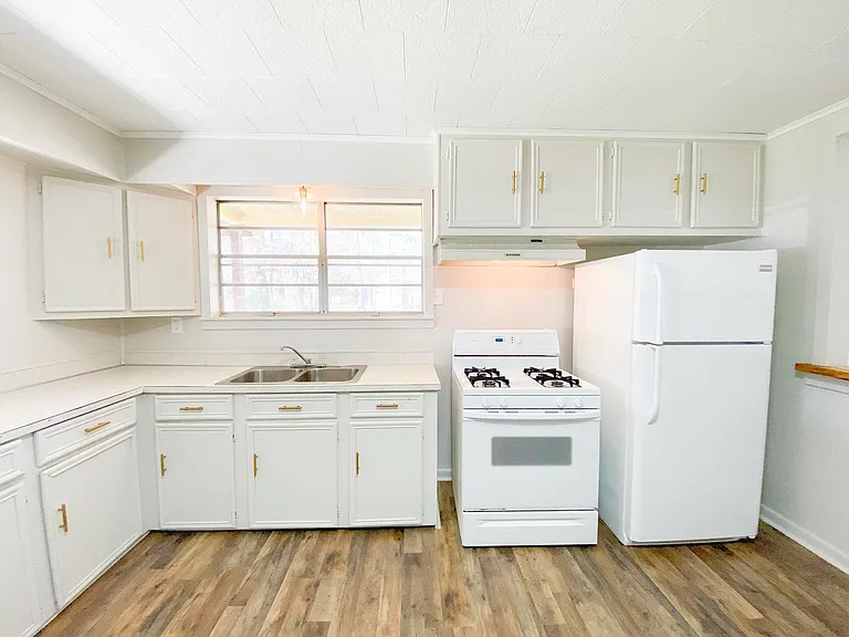 101 Phillip St — Photo 3