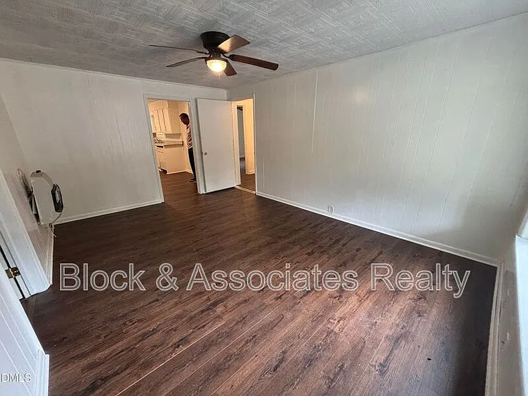 87 Robert Thompson Rd — Photo 13