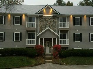 3 Hidden Park Dr, Huntington, WV 25705