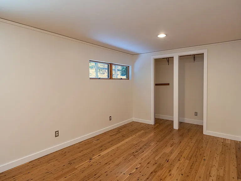 8111 Santa Ana Rd — Photo 15